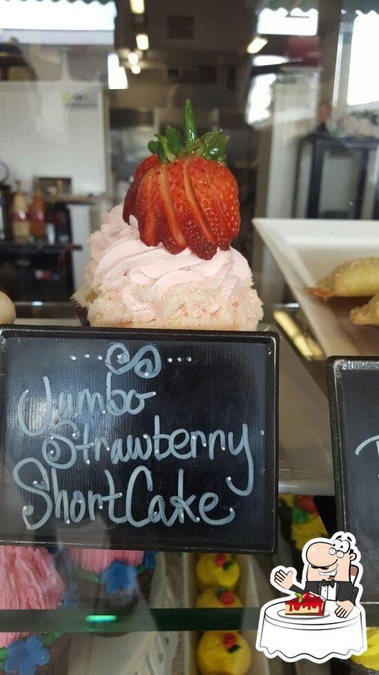 Frosted Cakery in Fresno Restaurant menu and reviews