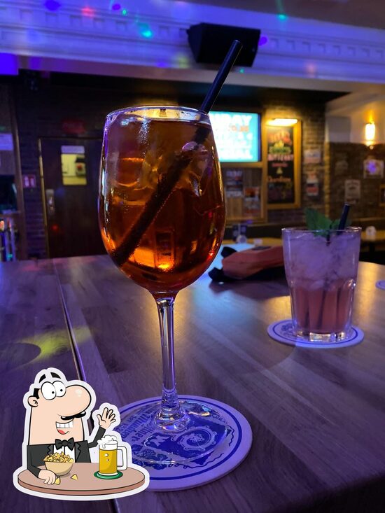 indian-cave-karaoke-bar-m-nchen-fu-ball-sports-bar-indian-restaurant