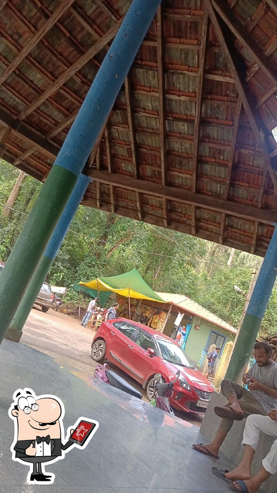 Yana bus stand and car parking, India Restaurant reviews