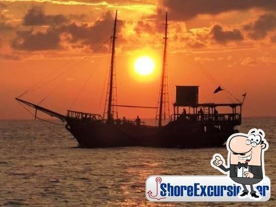 Cozumel Pirate Ship Lobster and Steak Dinner Cruise Excursion, San Miguel  de Cozumel - Restaurant reviews