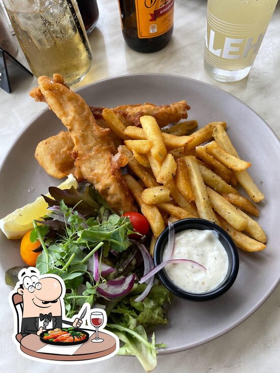 Pier Village Cafe in Urangan Restaurant reviews
