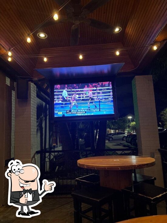 Pub y bar Ojos Locos Sports Cantina McAllen, McAllen Opiniones del