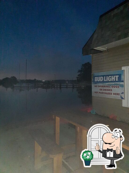 The beach bar in Glen Burnie Restaurant reviews