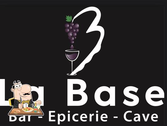 Menu at La Base pub & bar, Saint-Alban