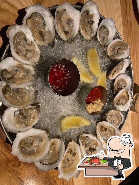 Christophers Kitchen and Bar in Woonsocket Restaurant menu and reviews