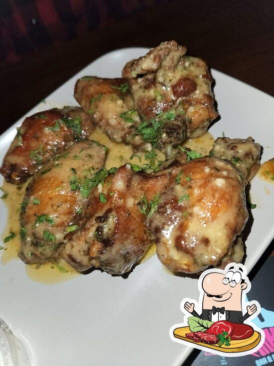 Tu Mama Bar And Grill