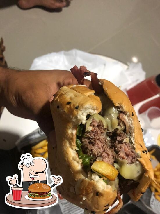 Clau's fast food comida a la parrilla y mofongos, Santo Domingo