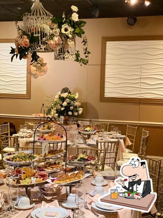 Pavilion Restaurant & Bar, 100 McHenry Rd in Buffalo Grove Restaurant