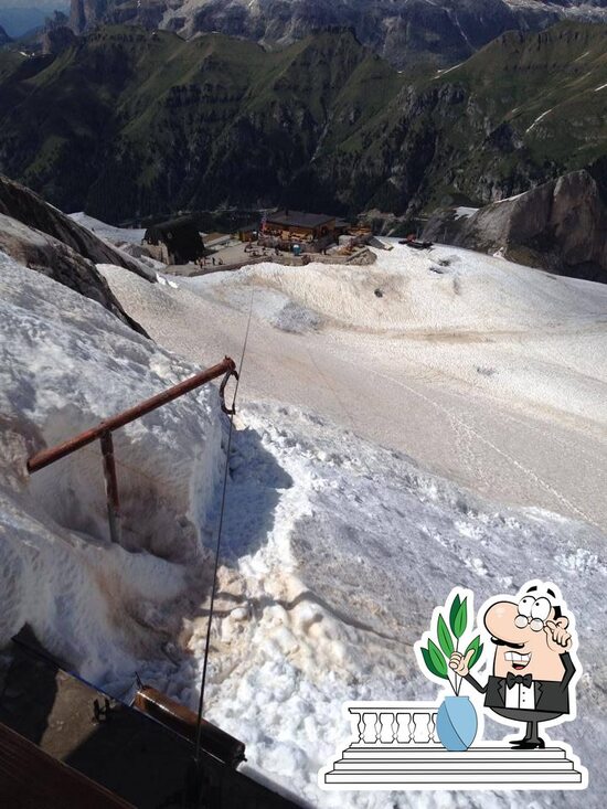 Rifugio Ghiacciaio Marmolada pub & Bar, Italia Restaurantbewertungen