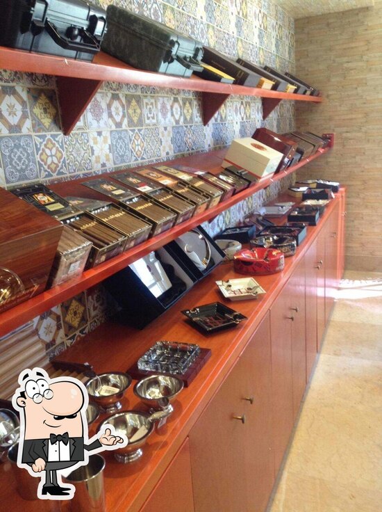 Havana Cigar House pub & bar, Cabo San Lucas Restaurant reviews