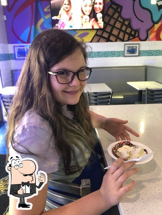 Royal Scoop Homemade Ice Cream at Berkshire Commons, 7335 Radio Rd