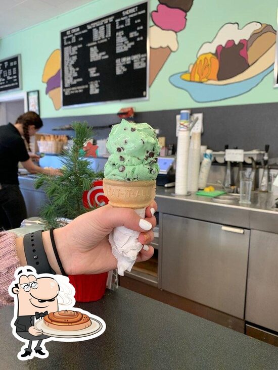 Menu at Vic's Ice Cream desserts, Sacramento