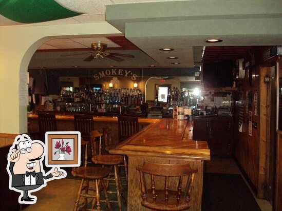 Smokey's Bar & Grill, Java Center - Restaurant menu, prices and reviews