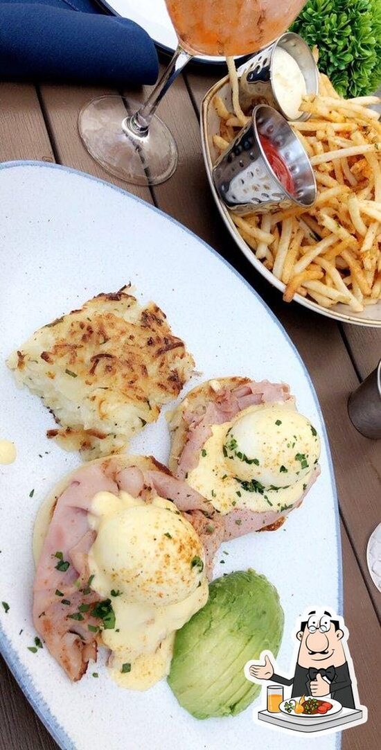 The Hampton Social Streeterville, 164 E Grand Ave in Chicago