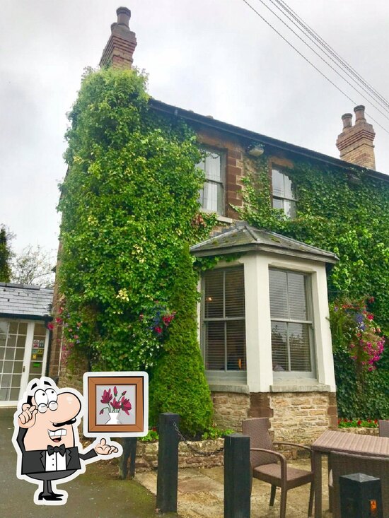 The Olde Coach House Inn, Rugby - Restaurant menu, prices and reviews
