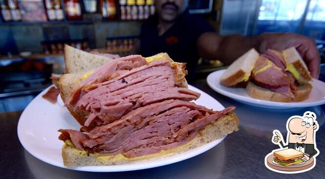 Chenoy's Deli in Dollard-Des Ormeaux - Restaurant reviews