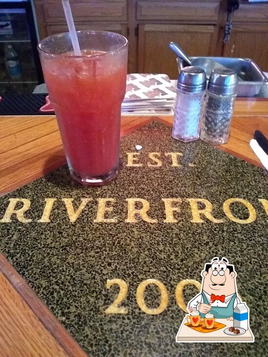 Iron Rail Bar & Grill in Karthaus Restaurant reviews