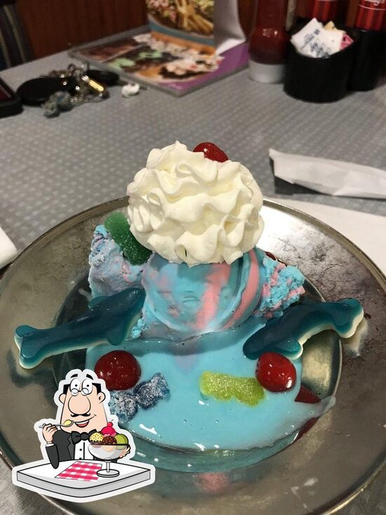Friendly's, 558 Aviation Rd in Queensbury Restaurant menu and reviews