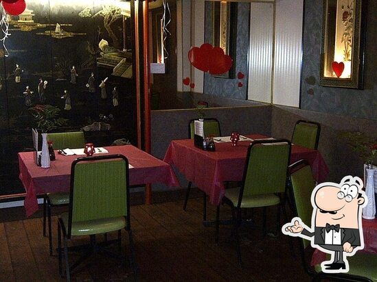 Restaurant Li Wah, Montréal - Restaurant menu, prices and reviews