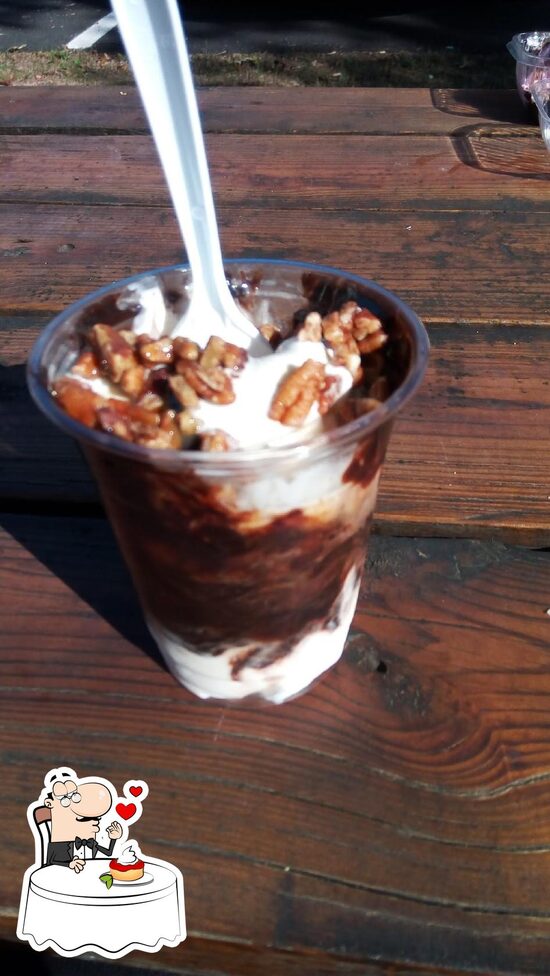 3B Ice Cream (Dauphin), 1430 Peters Mountain Rd in Dauphin Restaurant