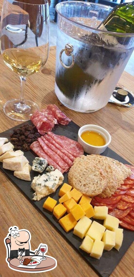 Menu at Vitto's Wine Bar & Restaurant, Quezon City