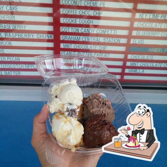 Handel's Homemade Ice Cream Powell, 399 W Olentangy St in Powell