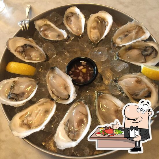 Plumb Oyster Bar in Troy Restaurant menu and reviews
