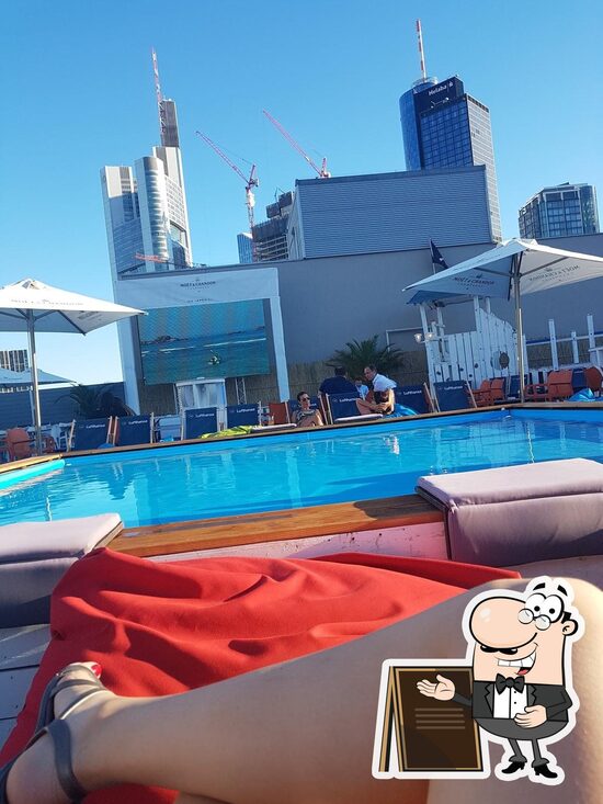 gaia-rooftop-restaurant-bar-frankfurt-am-main-kaiserhofstra-e