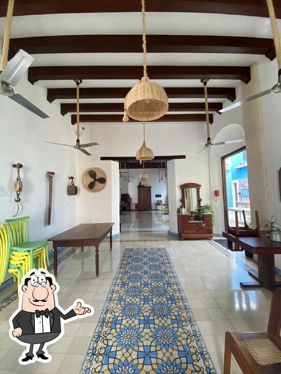 Menu at La Olla de la Pagoda restaurant, Campeche, C. 10 114