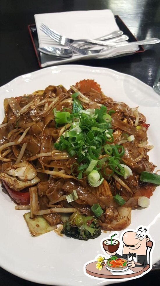 Spicy Basil, 165 Kilburn High Rd in London Restaurant menu and reviews