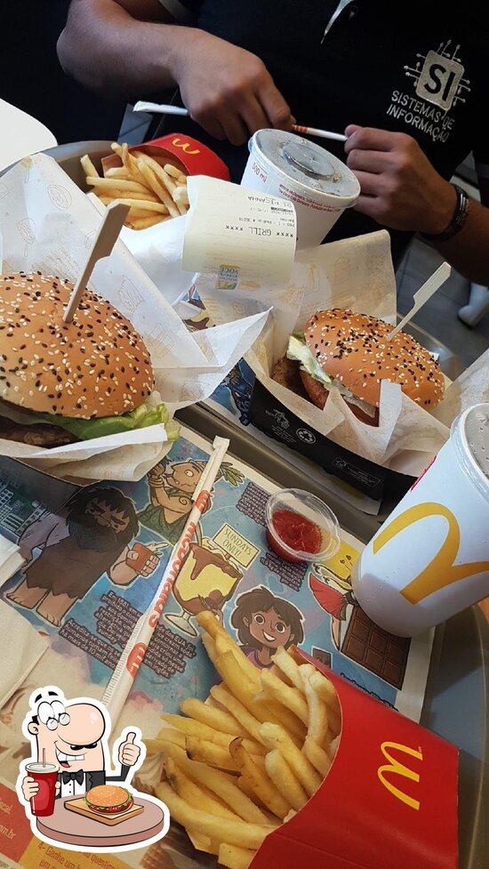 McDonald's Contagem Sede restaurant, Contagem, R. Dr. Cassiano ...
