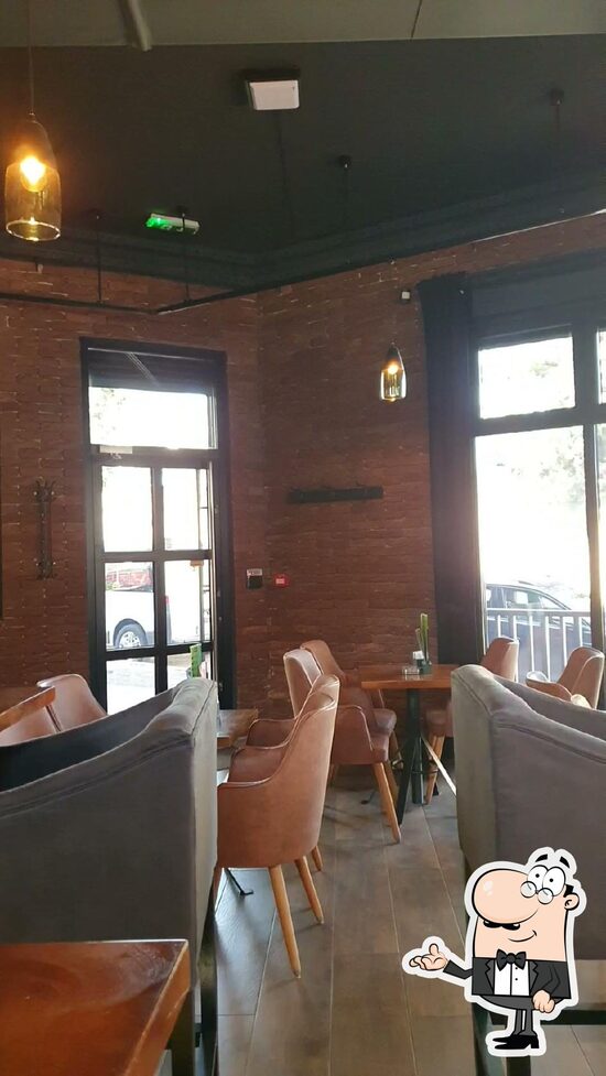 Charlie - bar & snack, Mostar - Restaurant menu, prices and reviews