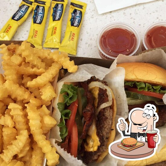Shake Shack Fashion Square, 7014 E Camelback Rd Space B116 in