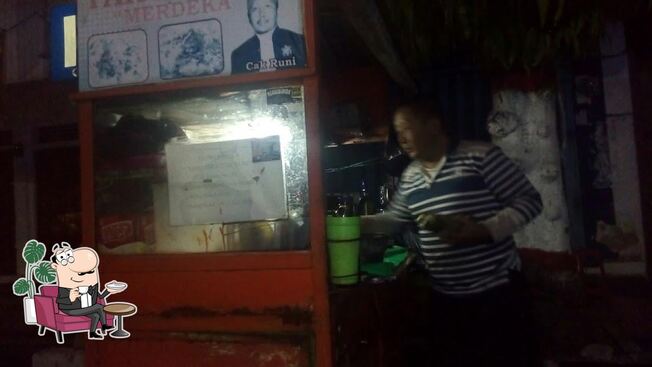Menu at Tahu Tek Cak Runi restaurant, Blitar