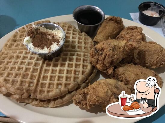 R94f Franks Famous Chicken And Waffles Food 
