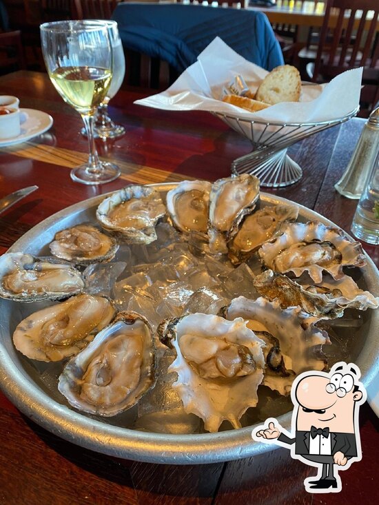 Seafood Peddler Restaurant and Fish Market in Sausalito Restaurant