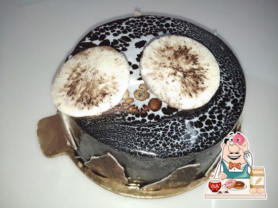 Scroll Layer Cake - Classy Girl Cupcakes
