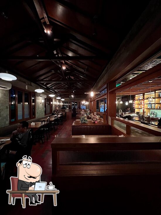 Zoho Dining Bar, Bandung Restaurant reviews