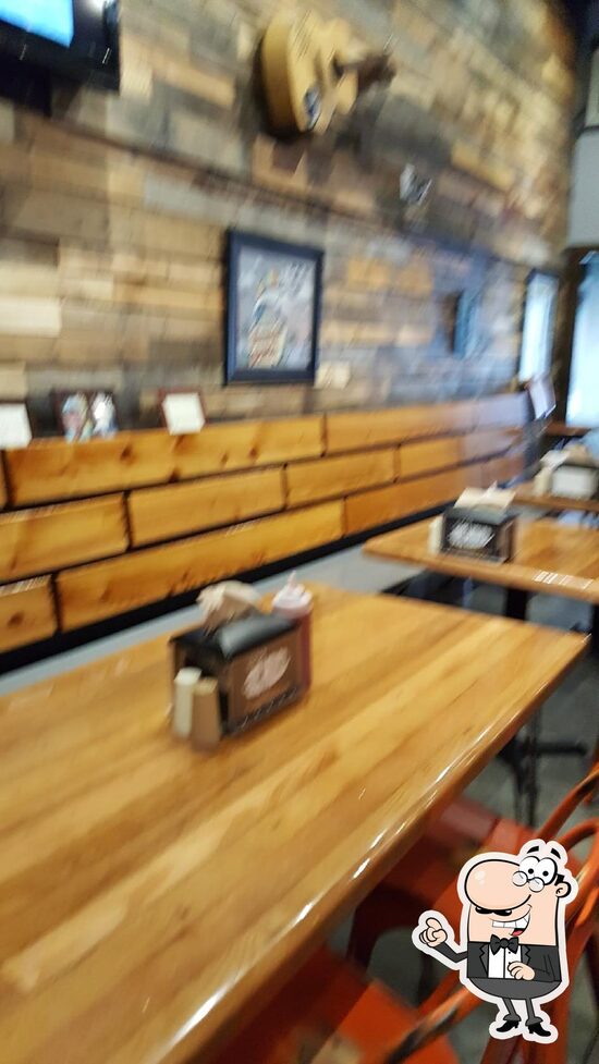 The Dog House, 30 S Palafox St in Pensacola Restaurant menu and reviews