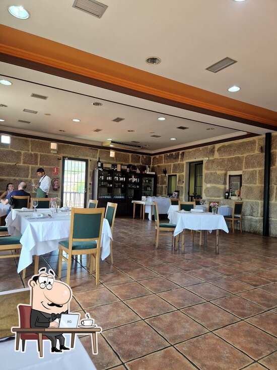 ra04-Restaurante-El-Artesano-interior-2022-10.jpg