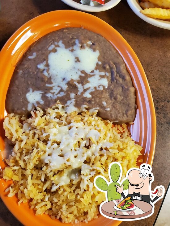 Menu at Fiesta Tapatia restaurant,