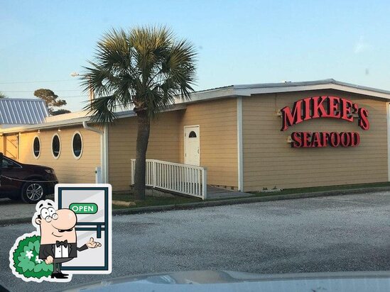 Menu at Mikee's Seafood restaurant, Gulf Shores