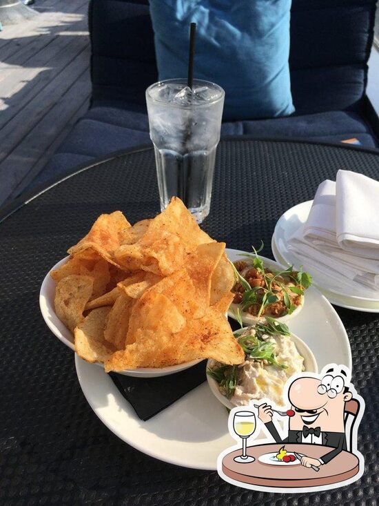 Cerise Rooftop in Chicago Restaurant menu and reviews