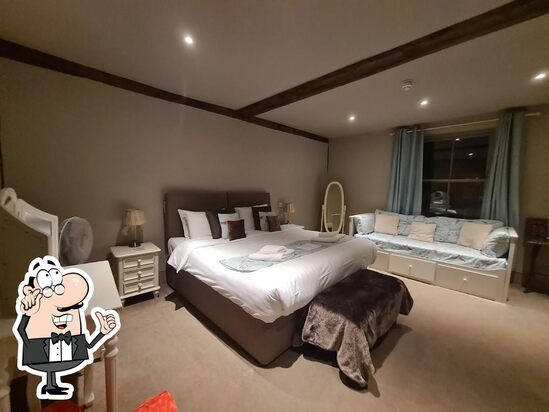 The Harvard Inn, Ingatestone - Restaurant menu, prices and reviews