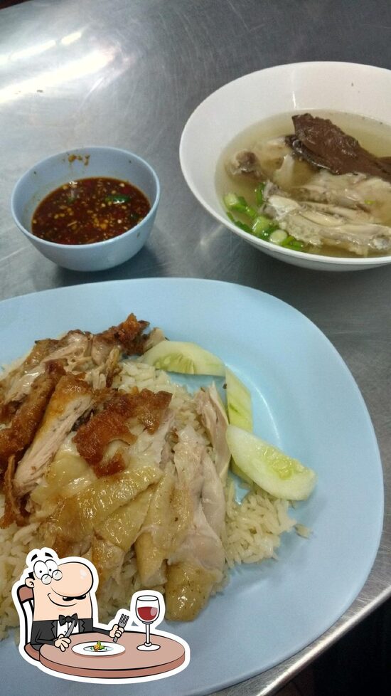 Menu at Uan Chicken Rice restaurant, Bangkok, 322/345 Soi Ratchadaphisek 3