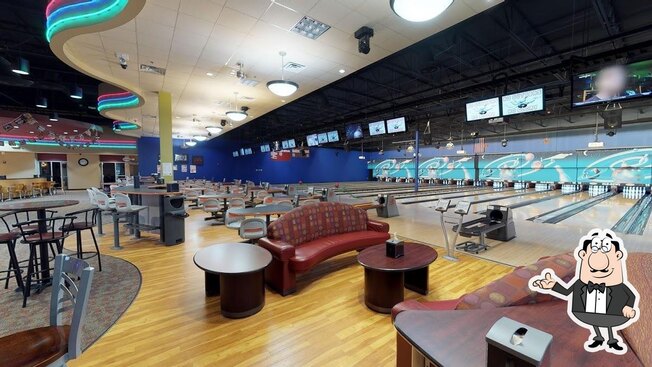 Glo-bowl Fun Center