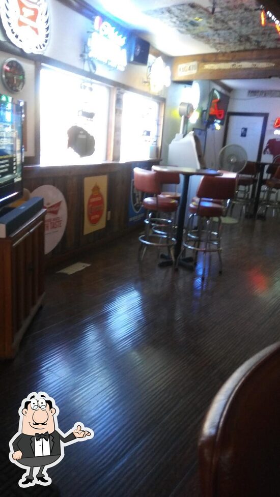 Mountain House Bar & Grill, 16784 W Grant Line Rd in Mountain House