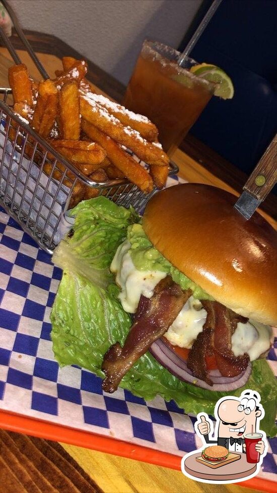 Wheezys Grill and Sportsbar in Yuma Restaurant menu and reviews