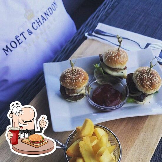 Carta del pub y bar MOMAG Burgers & Gin, Fuengirola