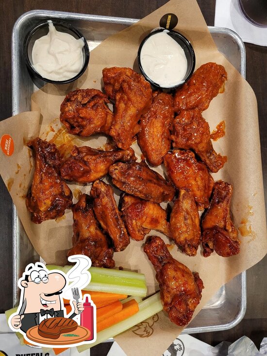 Buffalo Wild Wings Mirdif City Centre restaurant, Dubai, City Center